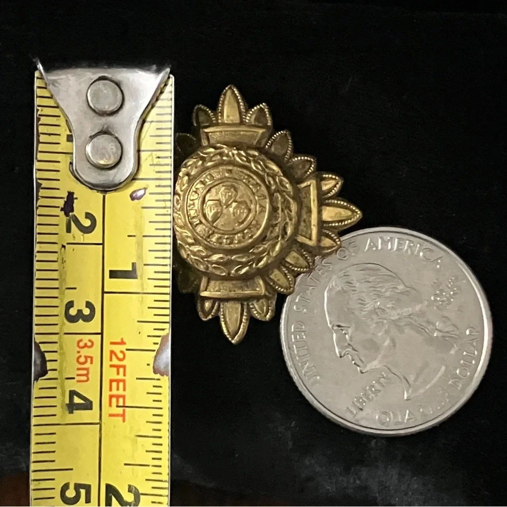 Vintage British Army Tria Juncta in Uno Officers Sweetheart Brooch Badge WWII